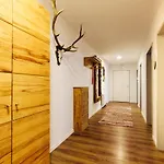 Georg Mayer Haus * オーベルストドルフ